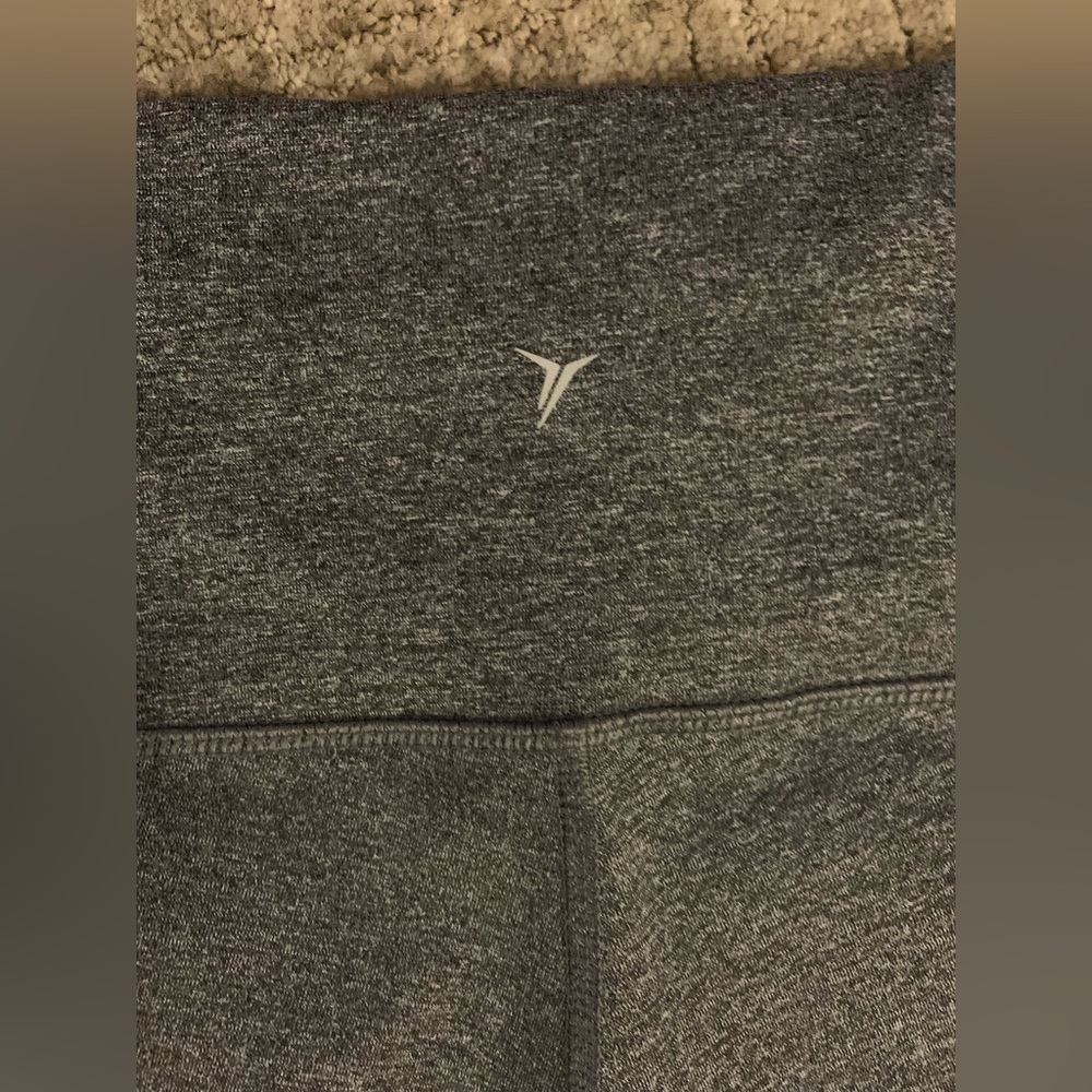 Old Navy Women's Gray and White Leggings,NEW,MEDIUM,Slimming,Comfy! - Picture 2 of 3